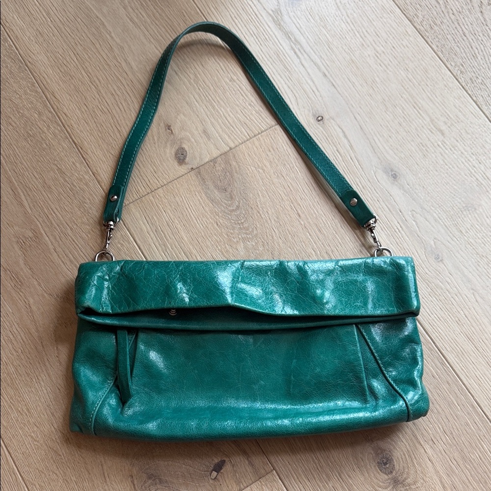 Gianni Chiarini Elegant Green Leather Shoulder Bag